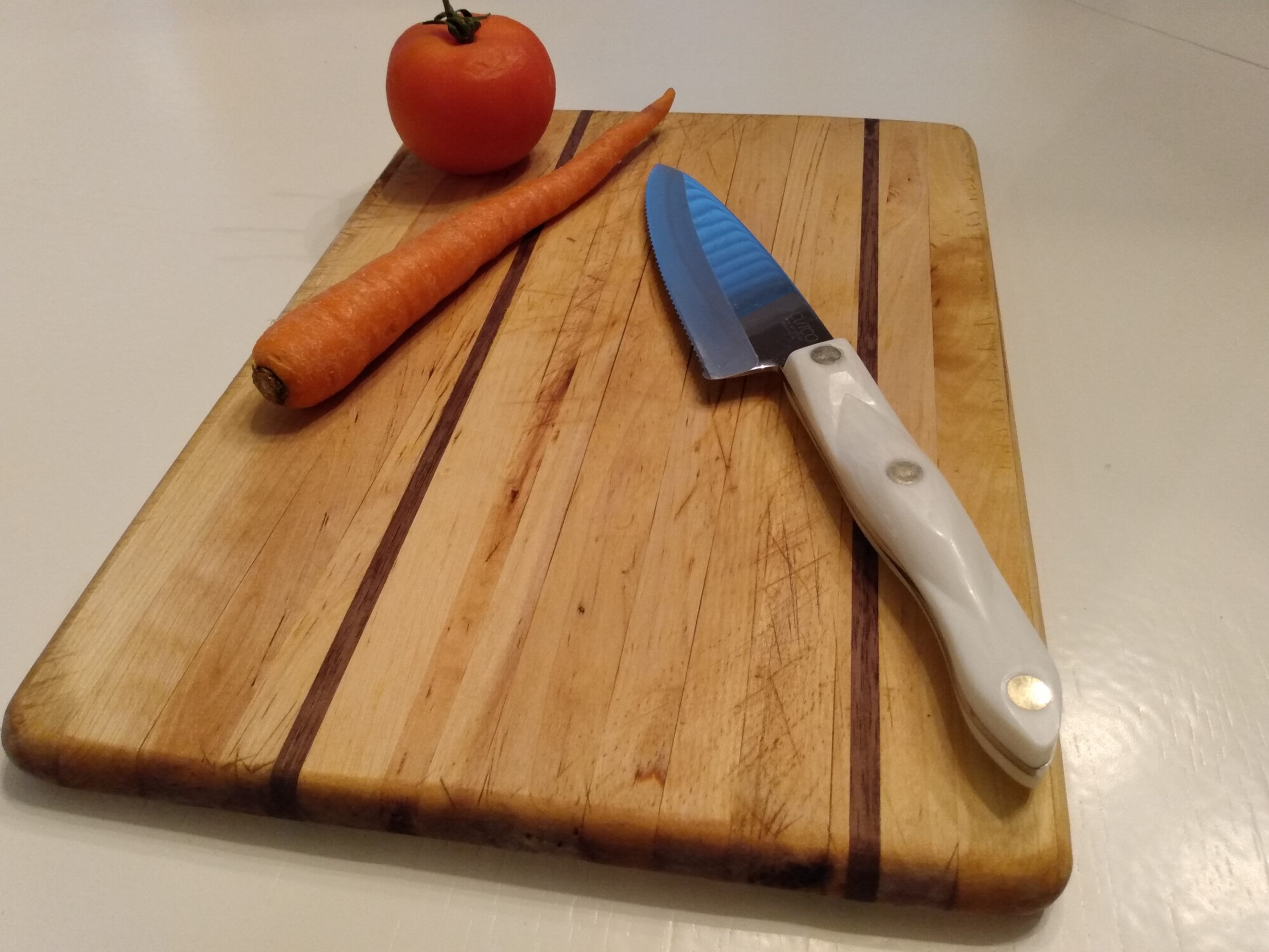 Completed cutting Board with Knife